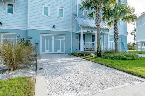 Lost Key 14457 Salt Meadow Drive Townhouse