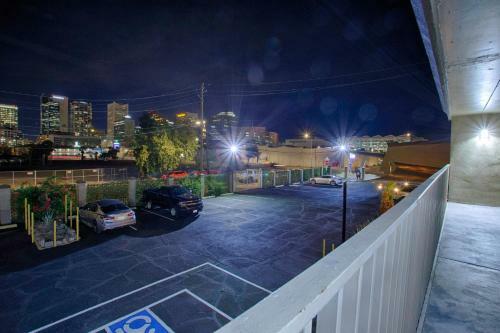 Motel Travelodge By Wyndham Phoenix Downtown