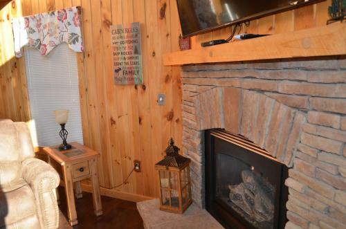 A Grand View From Above #225 - Two Bedroom Cabin