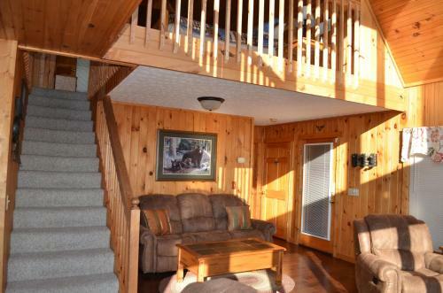 A Grand View From Above #225 - Two Bedroom Cabin