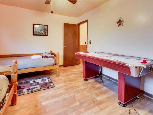 Mountaintop Hideaway