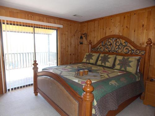 Mountain Ridge Chalet