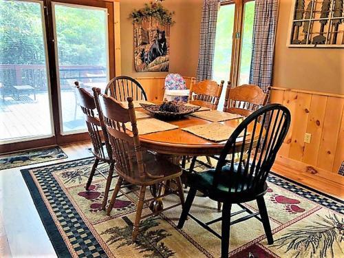 Wandering Bear Lodge Chalet