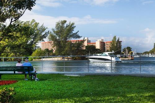 Apartamento Floranada Condos