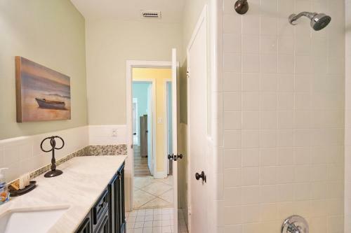 Affinity Robbins -five Bedroom Home