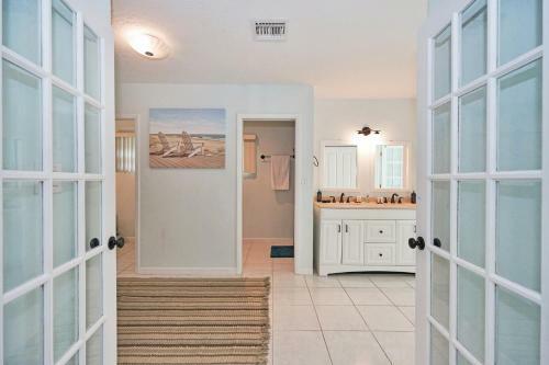 Affinity Robbins -five Bedroom Home