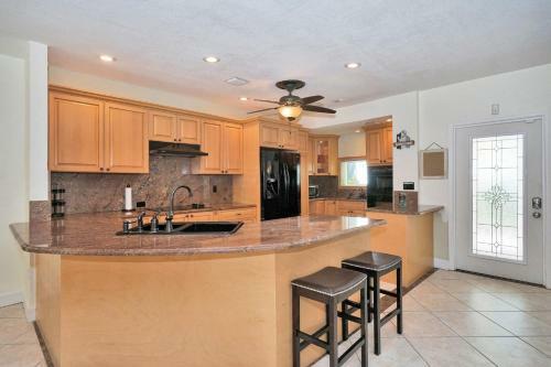 Affinity Robbins -five Bedroom Home
