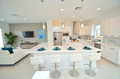 14th & Ocean Villa 79