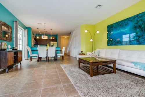 Santa Barbara Townhouse #1b
