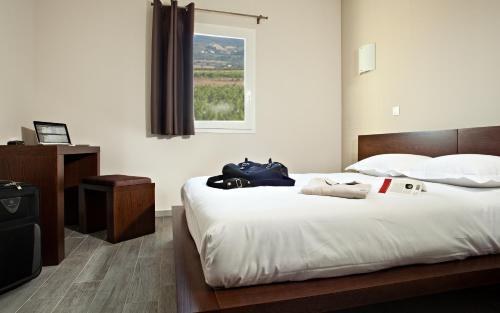 Inter-hotel Le Ya'tis