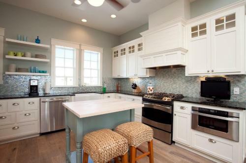 Cinnamon Shore- Driftwood Cove 128 Be
