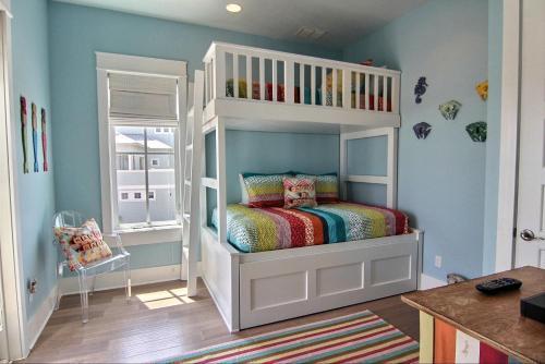 Cinnamon Shore- Beachy Keen 252 Be