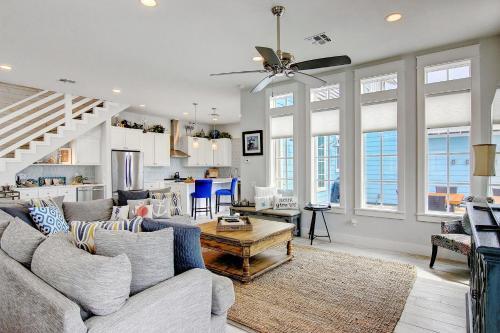 716 Sunrise Ave Home