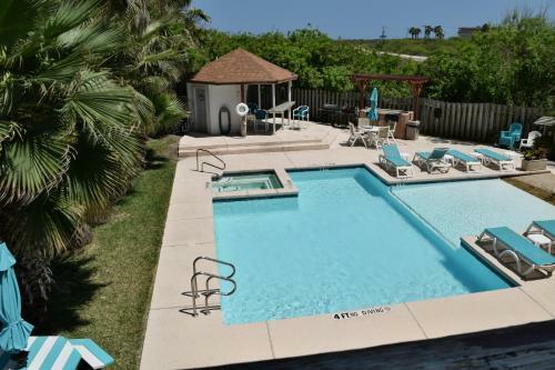 Apartamento 123 Sea Breeze - One Bedroom Condo