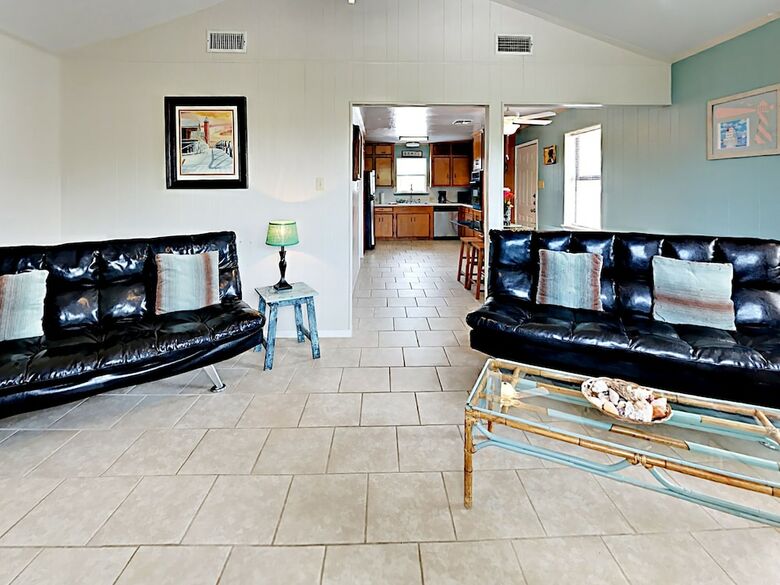 Lowki Upper - One Bedroom Bungalow