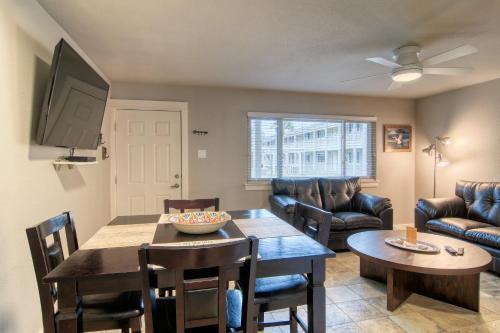 Apartamento Courtyard #119 Condo