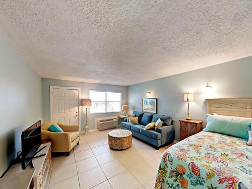 Apartamento 111 Sea Breeze - One Bedroom Condo