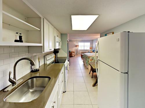 Apartamento 111 Sea Breeze - One Bedroom Condo