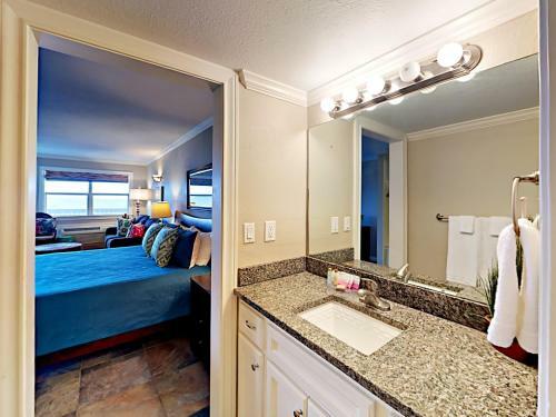Apartamento 141 Sea Breeze - One Bedroom Condo