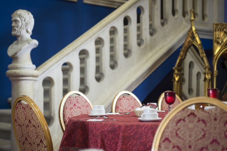 Hotel Fern�n Gonz�lez