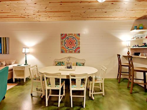 #702 The Commons - Casa Du Miel Townhouse