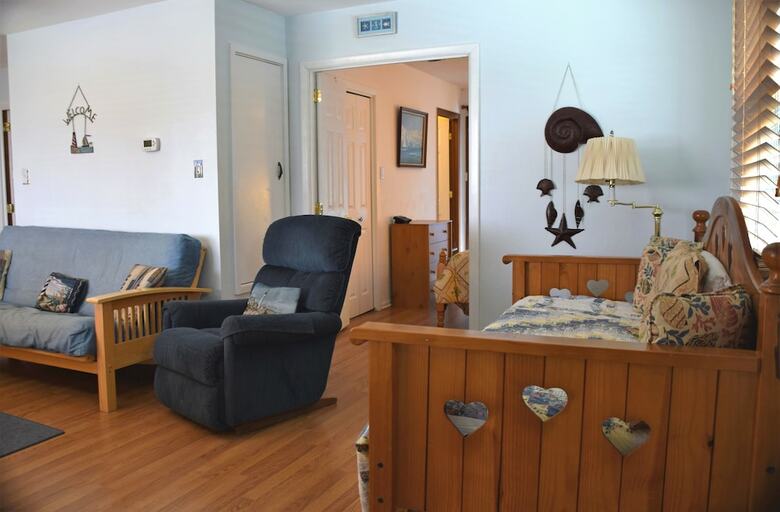 Deckhouse - Two Bedroom Home