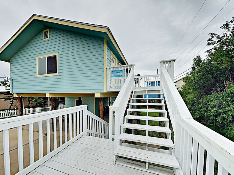 Deckhouse - Two Bedroom Home