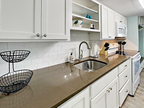 Apartamento 145 Sea Breeze - One Bedroom Condo