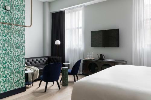 Hotel Woodlark