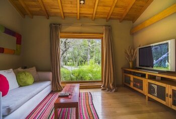 Rio Hermoso Hotel