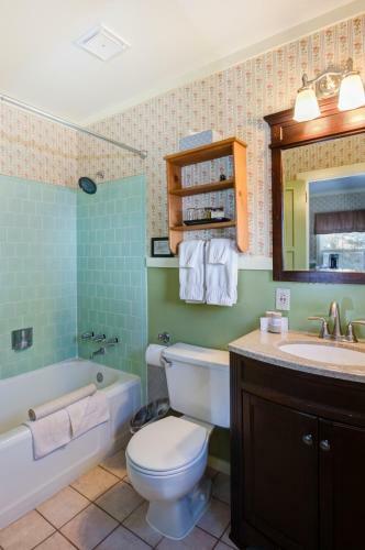 Prescott Pines Inn Bed And Breakfast