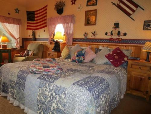 Apartamento Log Cabin At Lynx Creek Farm