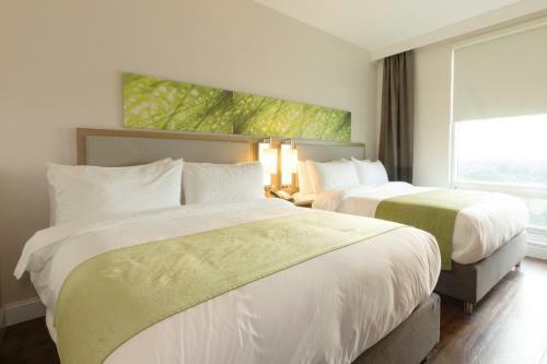 Hotel Wyndham Garden Fresh Meadows Flushing