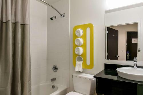 Feather Factory Hotel