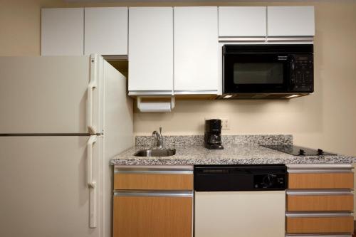 Hotel Hawthorn Suites By Wyndham-raleigh/cary
