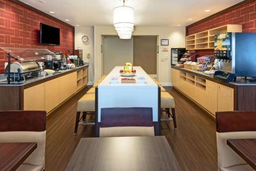 Hotel Hawthorn Suites By Wyndham-raleigh/cary