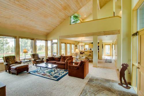 Eagle Crest Golf Course Home