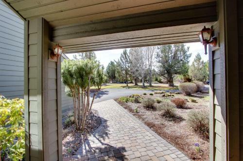 Eagle Crest Golf Course Home