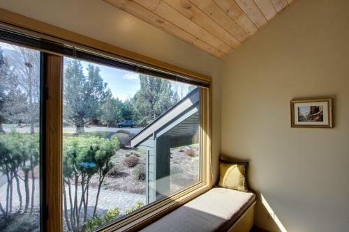 Eagle Crest Golf Course Home
