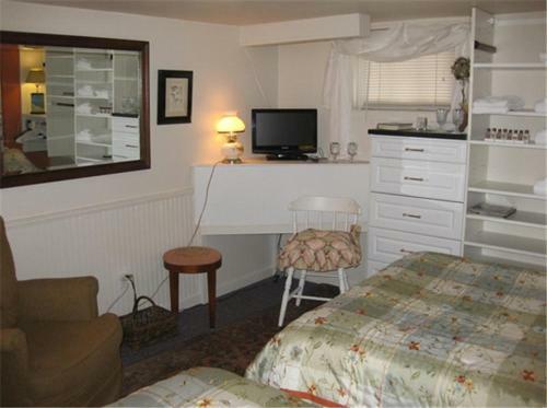 Bewitched And Bedazzled Bed And Breakfast