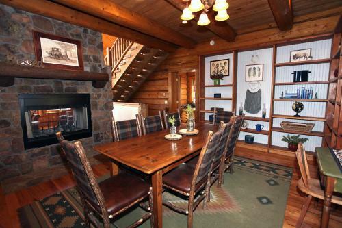 633 Golden Eagle Trail Home
