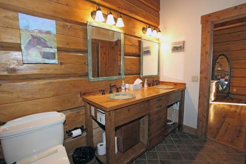 633 Golden Eagle Trail Home