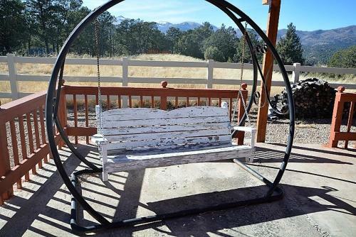M Top Ranch - Three Bedroom Cabin