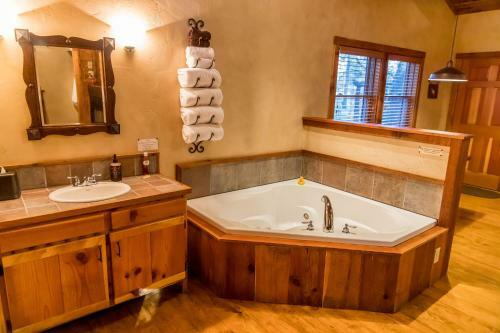 Riverside Cottage #24