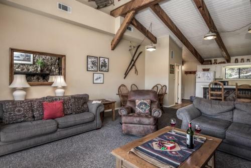 Overlook Four Bedroom Cabin