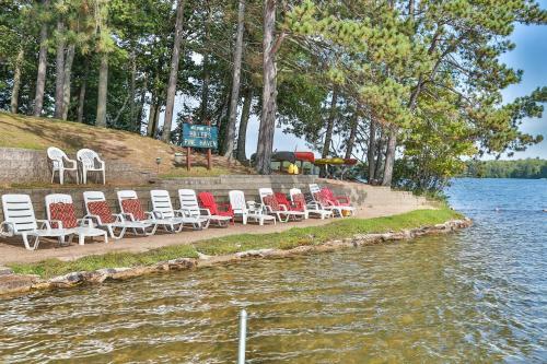 Cottage 2 - Hiller's Pine Haven