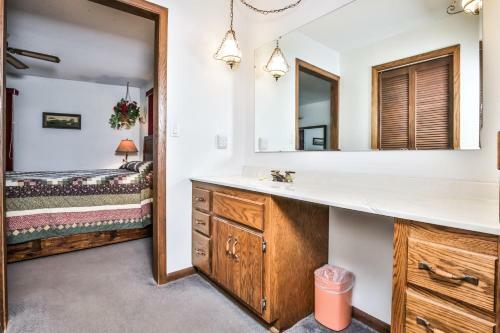 Deerpath - Elbert's - Hiller Vacation Homes