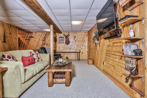 East Bay Hideaway-hiller Vacation Homes Home