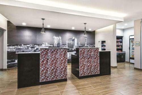 Hotel La Quinta By Wyndham San Antonio By At&t Center