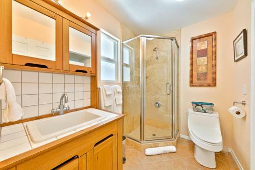 #725 - Beach And Bay Getaway Two-bedroom Apartment